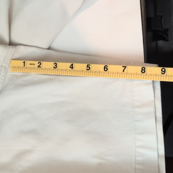 New Men's Light Khaki Shorts - Picture 6 of 6